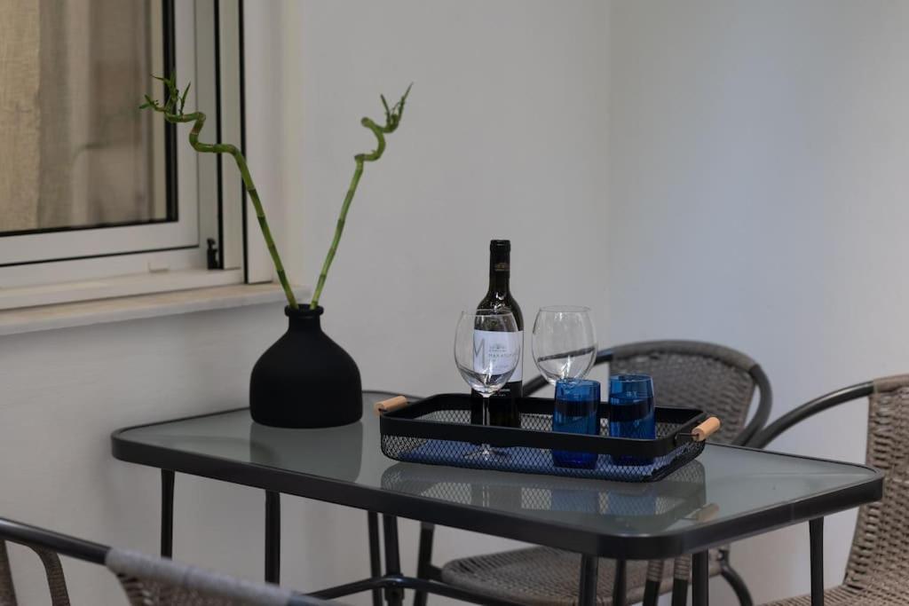 아테네 Stylish Abode Under Acropolis W/ Sunny Courtyard! 아파트 외부 사진